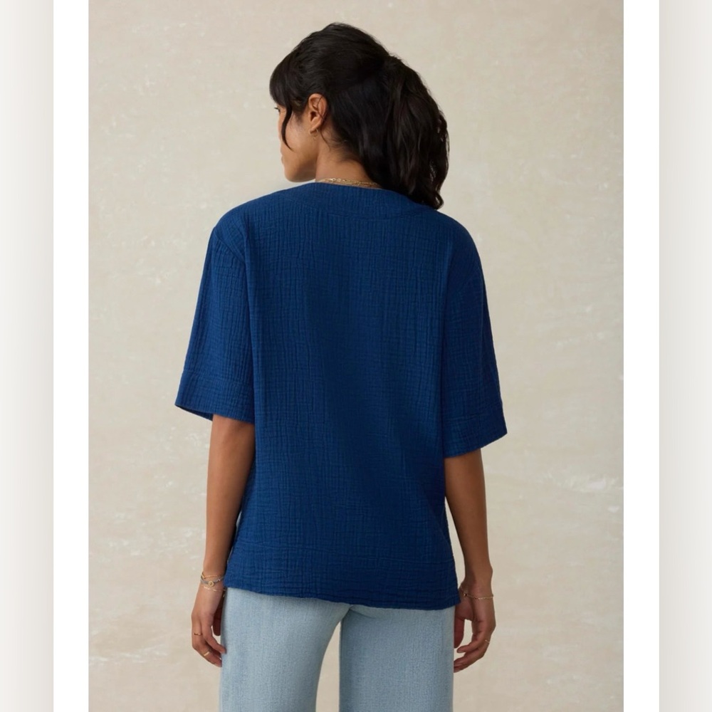 Faherty Dune Cotton Gauze Popover V-neck Top Women S Dark Indigo - Picture 4 of 10